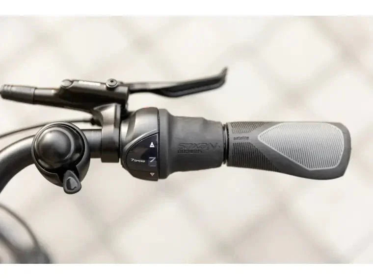 Trek District+ 6 City E - Bike (Farbe Alpine Blue) (Reichweite Bis 140km) ( - body - fitness